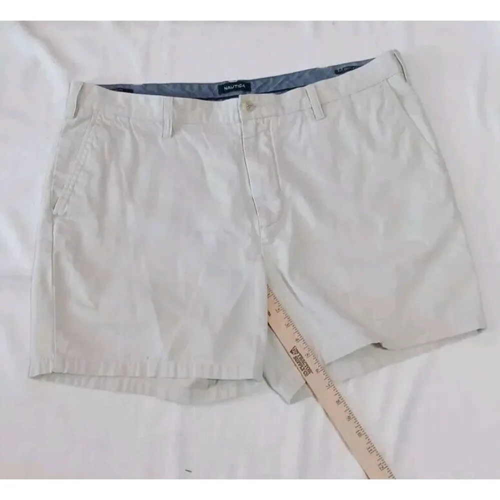Mens Size 40 Khaki Nautica Shorts‎